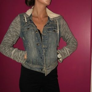 Free Peopled distressed Jean and sweatshirt Jacket